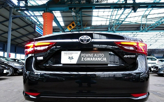 Toyota Avensis cena 86900 przebieg: 114000, rok produkcji 2019 z Osieczna małe 781